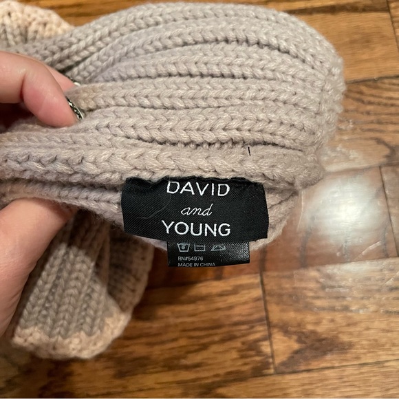 David & Young Vegan Ribbed Beanie Hat - Picture 2 of 3